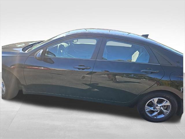 2023 Hyundai Elantra SE 2023 Hyundai Elantra SE