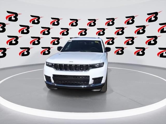 2025 Jeep Grand Cherokee GRAND CHEROKEE L LAREDO X 4X4