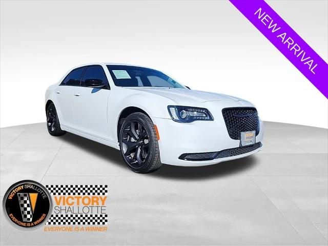 2022 Chrysler 300 Touring 2022 Chrysler 300 Touring