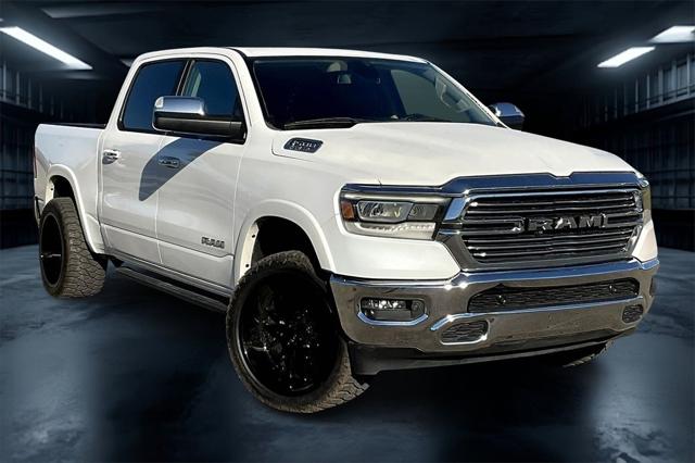 2019 RAM 1500 Laramie Crew Cab 4x4 57 Box 2019 RAM 1500 Laramie Crew Cab 4x4 57 Box