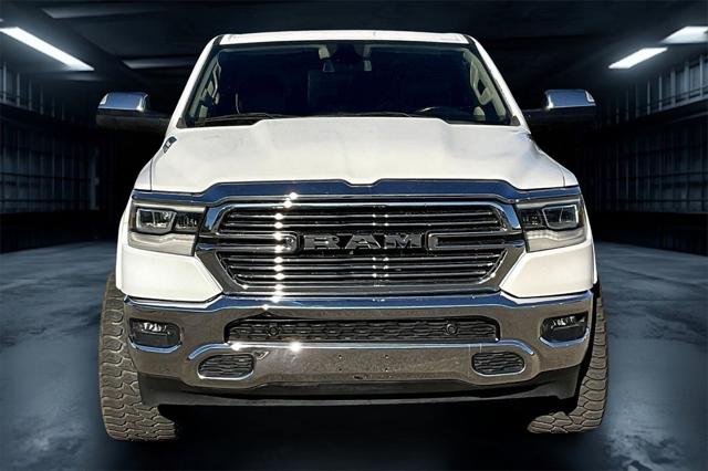2019 RAM 1500 Laramie Crew Cab 4x4 57 Box 2019 RAM 1500 Laramie Crew Cab 4x4 57 Box