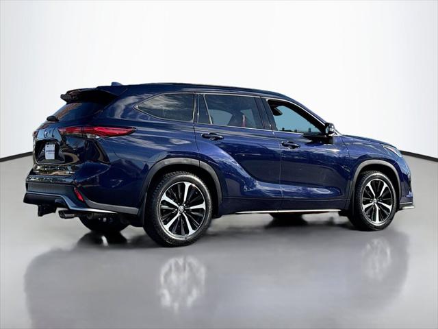 2022 Toyota Highlander XSE