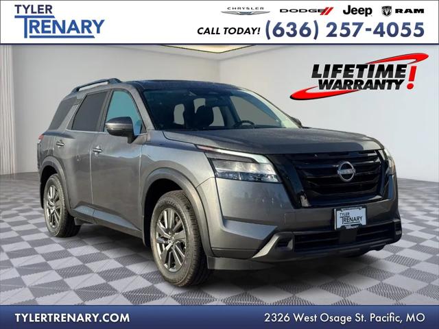 2022 Nissan Pathfinder SV 4WD 2022 Nissan Pathfinder SV 4WD