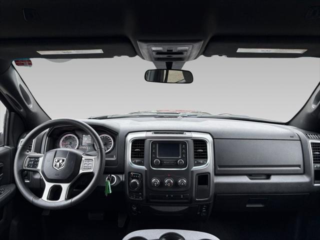 2024 RAM 1500 Classic Warlock Crew Cab 4x4 57 Box 2024 RAM 1500 Classic Warlock Crew Cab 4x4 57 Box