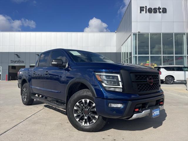2024 Nissan TITAN Crew Cab PRO-4X 4x4 2024 Nissan TITAN Crew Cab PRO-4X 4x4