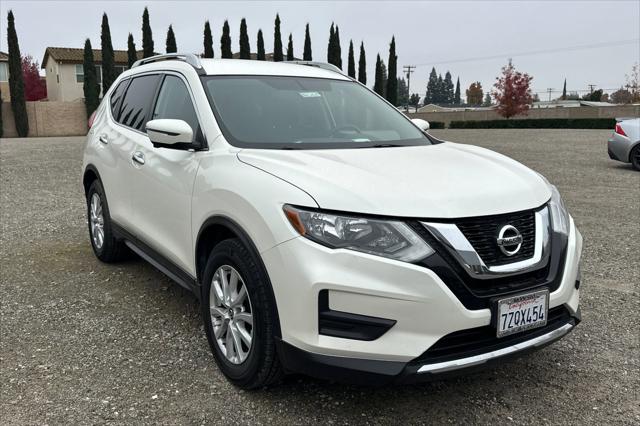 2017 Nissan Rogue SV 2017 Nissan Rogue SV