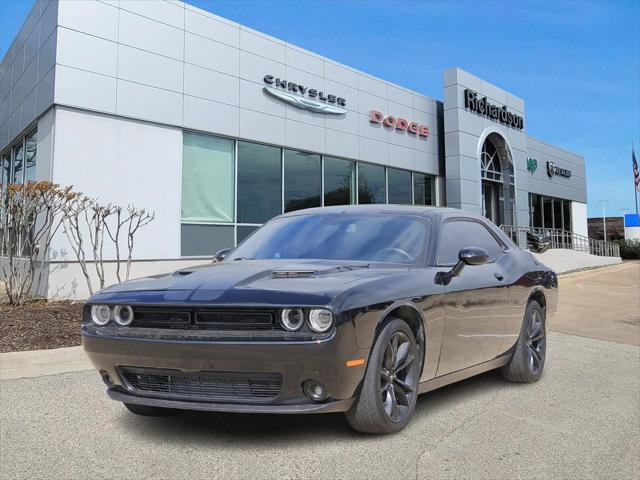 2017 Dodge Challenger SXT