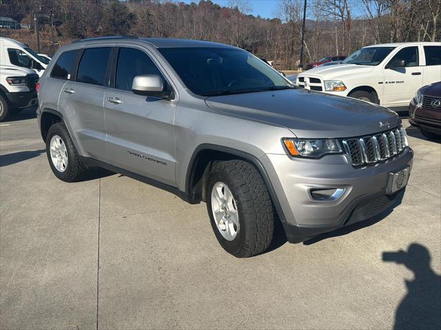 2017 Jeep Grand Cherokee Laredo 4x2