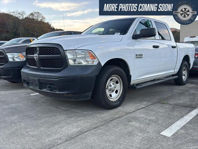 2017 RAM 1500 Tradesman Crew Cab 4x4 57 Box 2017 RAM 1500 Tradesman Crew Cab 4x4 57 Box