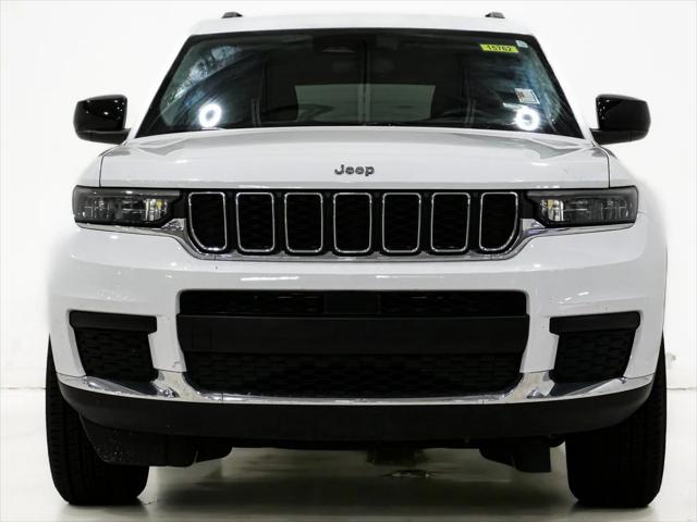 2023 Jeep Grand Cherokee L Laredo 4x4 2023 Jeep Grand Cherokee L Laredo 4x4