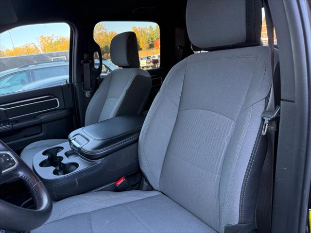 2024 RAM 2500 Big Horn Crew Cab 4x4 64 Box 2024 RAM 2500 Big Horn Crew Cab 4x4 64 Box