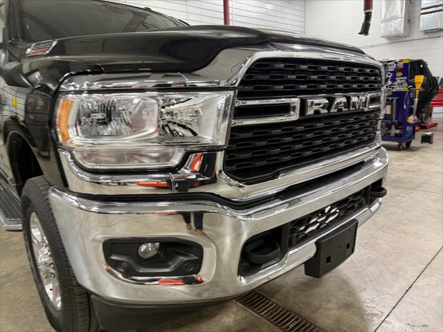 2024 RAM 2500 Big Horn Crew Cab 4x4 64 Box 2024 RAM 2500 Big Horn Crew Cab 4x4 64 Box