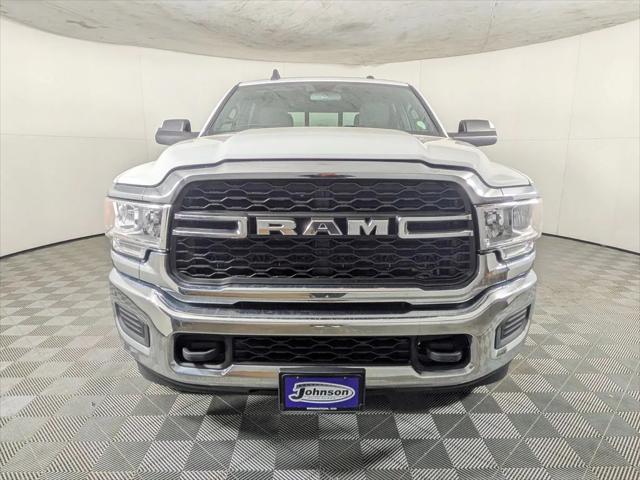2022 RAM 3500 Tradesman Crew Cab 4x4 8 Box