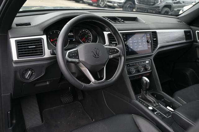 2021 Volkswagen Atlas Cross Sport 3.6L V6 SE w/Technology 2021 Volkswagen Atlas Cross Sport 3.6L V6 SE w/Technology