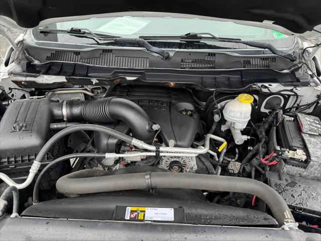 2019 RAM 1500 Classic Warlock Crew Cab 4x2 57 Box 2019 RAM 1500 Classic Warlock Crew Cab 4x2 57 Box