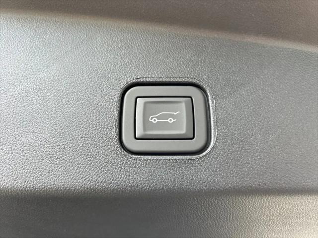 2026 Cadillac iQ Signature Sport AWD