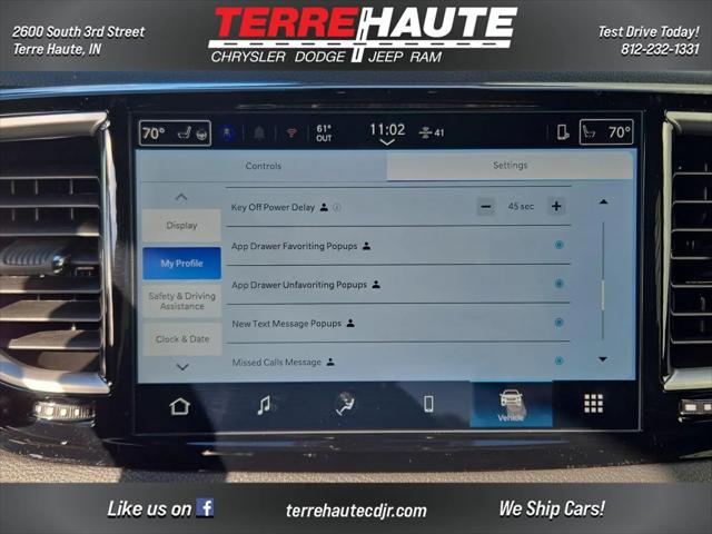 2026 Chrysler Pacifica Select