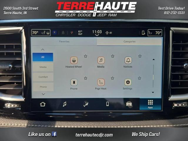 2026 Chrysler Pacifica Select