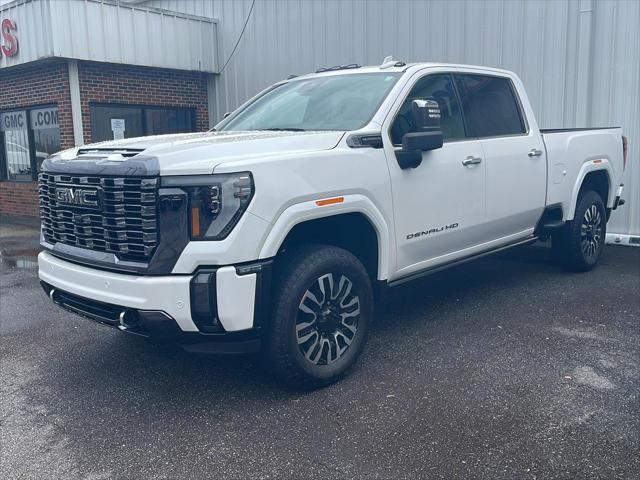 2024 GMC Sierra 3500HD 4WD Crew Cab Standard Bed Denali Ultimate 2024 GMC Sierra 3500HD 4WD Crew Cab Standard Bed Denali Ultimate