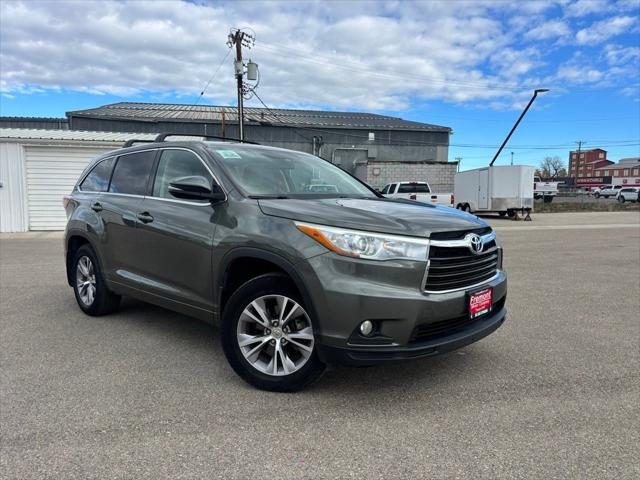 2015 Toyota Highlander LE Plus V6 2015 Toyota Highlander LE Plus V6