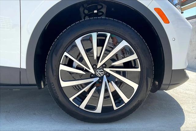 2025 Volkswagen ID.4 AWD Pro