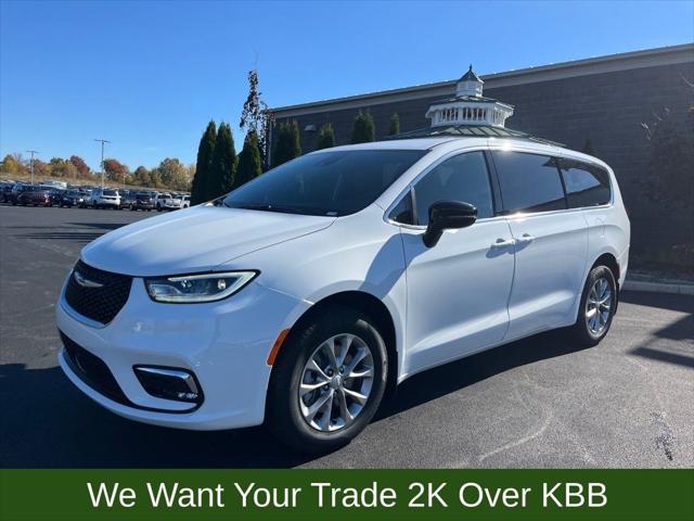 2026 Chrysler Pacifica PACIFICA SELECT AWD