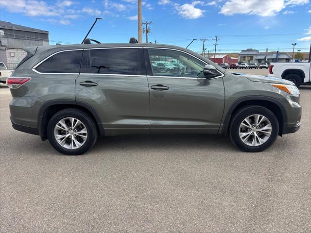 2015 Toyota Highlander LE Plus V6 2015 Toyota Highlander LE Plus V6
