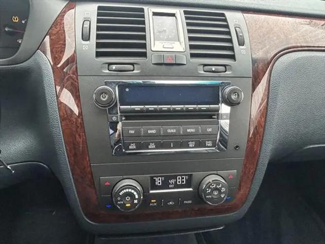 2008 Cadillac DTS Standard