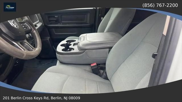 2017 Ram 1500 Express Quad Cab 4x4 6'4" Box
