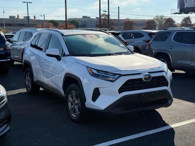 2022 Toyota RAV4 Hybrid XLE 2022 Toyota RAV4 Hybrid XLE