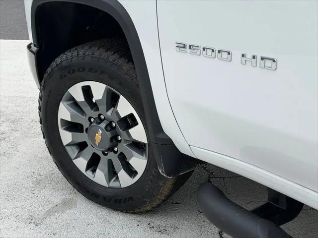 2026 Chevrolet Silverado 2500HD Double Cab, Standard Bed, Custom, 4WD