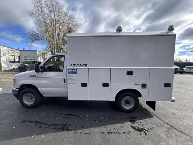 2026 Ford E-350 Cutaway E-Series Cutaway