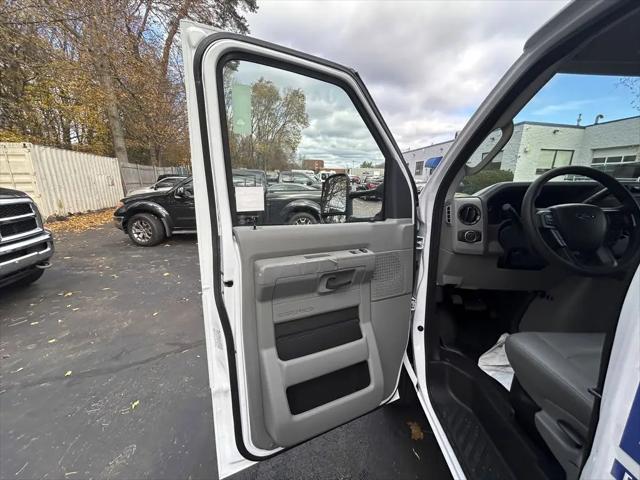 2026 Ford E-350 Cutaway E-Series Cutaway