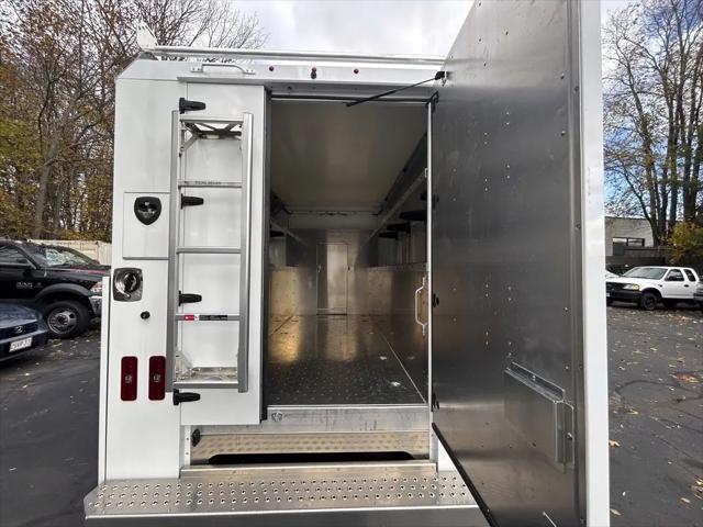 2026 Ford E-350 Cutaway E-Series Cutaway