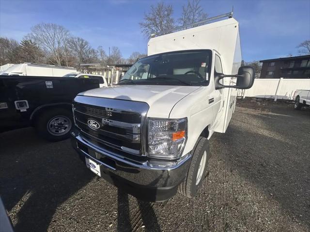 2026 Ford E-350 Cutaway E-Series Cutaway