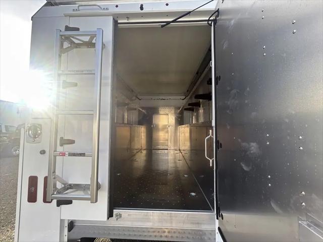 2026 Ford E-350 Cutaway E-Series Cutaway