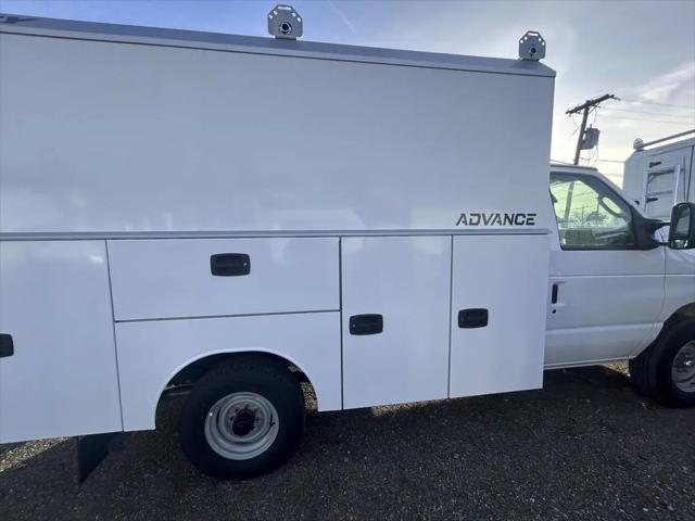 2026 Ford E-350 Cutaway E-Series Cutaway