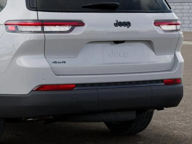 2025 Jeep Grand Cherokee L Altitude 4x4