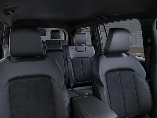 2025 Jeep Grand Cherokee L Altitude 4x4