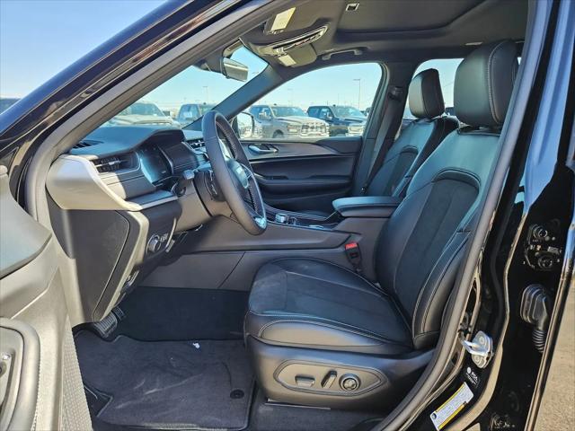 2025 Jeep Grand Cherokee L Altitude X 4x4