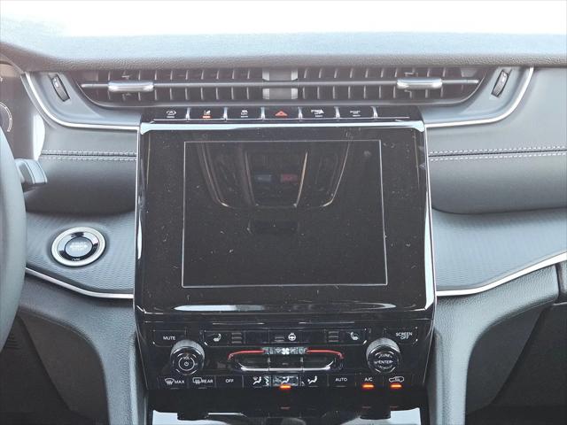 2025 Jeep Grand Cherokee L Altitude X 4x4