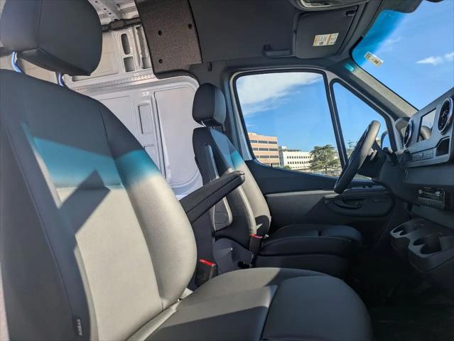 2024 Mercedes-Benz Sprinter 3500 High Roof 4-Cyl Diesel HO