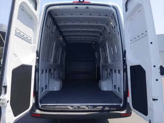 2024 Mercedes-Benz Sprinter 3500 High Roof 4-Cyl Diesel HO