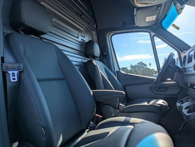 2024 Mercedes-Benz Sprinter 3500 High Roof 4-Cyl Diesel HO