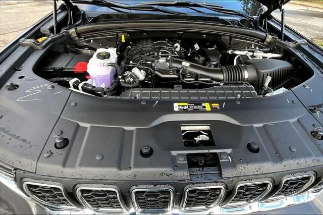 2025 Jeep Grand Cherokee Laredo X 4x4