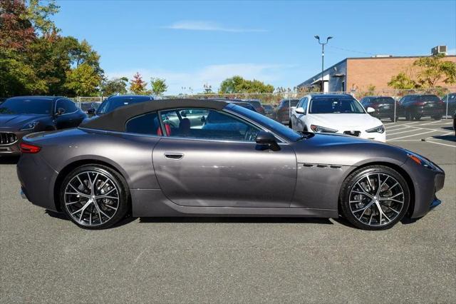2026 Maserati GranCabrio Standard