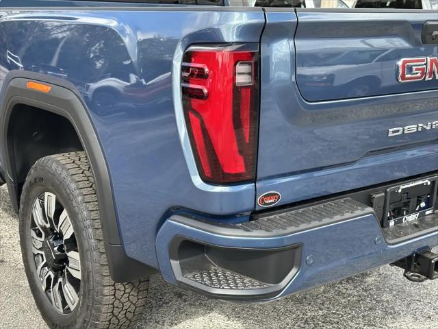 2026 GMC Sierra 2500HD Crew Cab, Standard Bed, Denali, 4WD