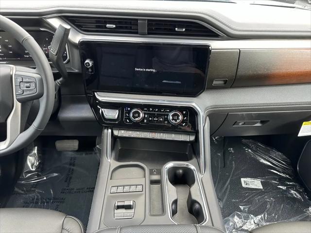 2026 GMC Sierra 2500HD Crew Cab, Standard Bed, Denali, 4WD
