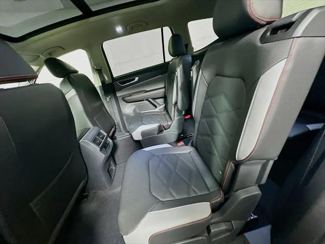 2026 Volkswagen Atlas Peak Edition