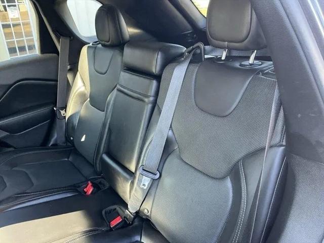 2019 Jeep Cherokee Limited FWD